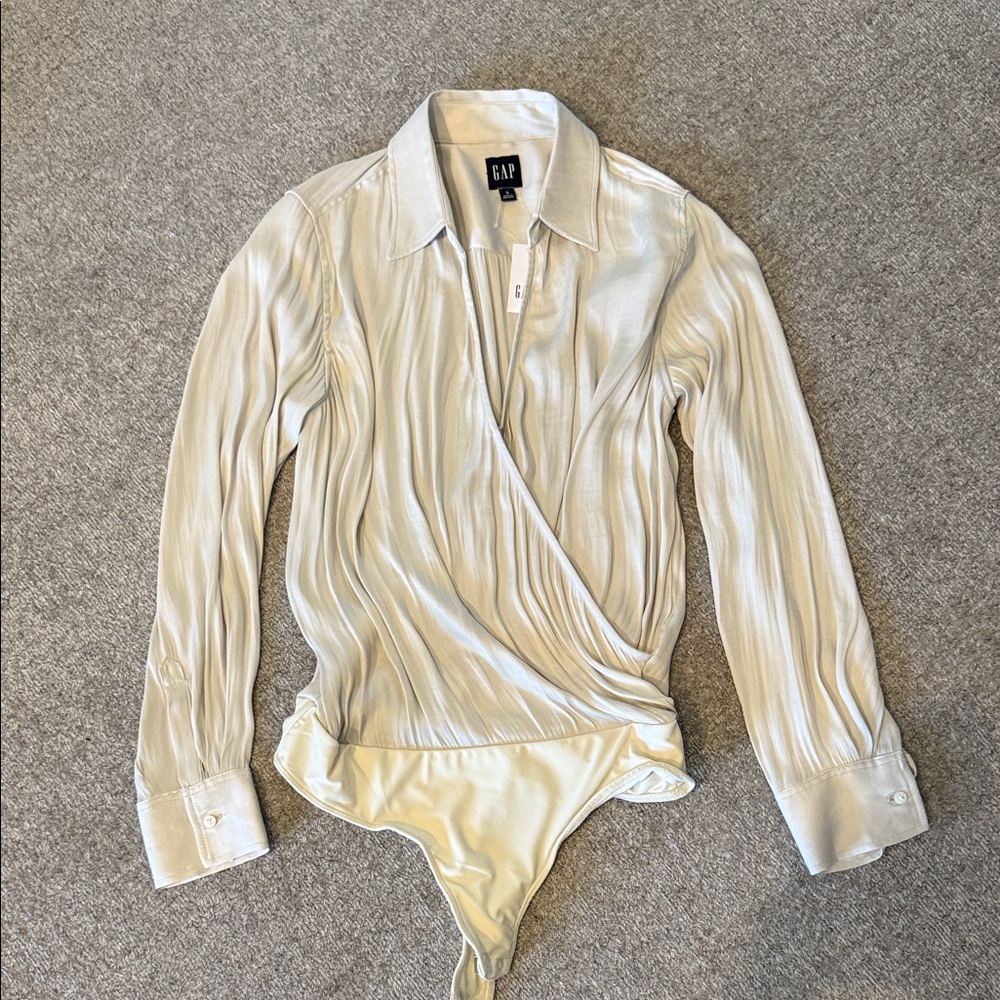 NWT GAP Cream Wrap Bodysuit SZ: S
